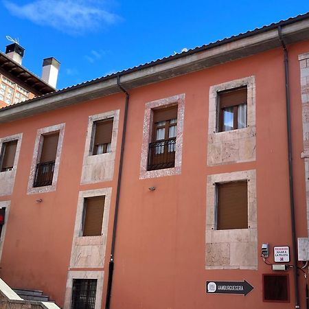 Apartamentosarturo Llanes Laplaza Atico Centrico Zewnętrze zdjęcie
